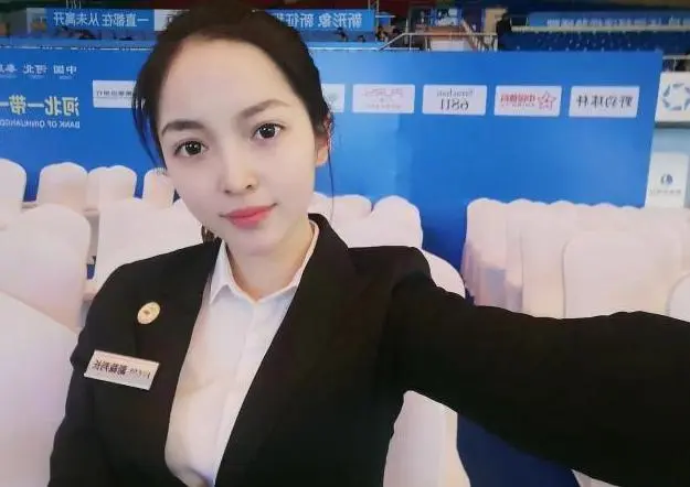 然而意外的, 王钟瑶的坚 然而意外的, 王钟瑶的坚